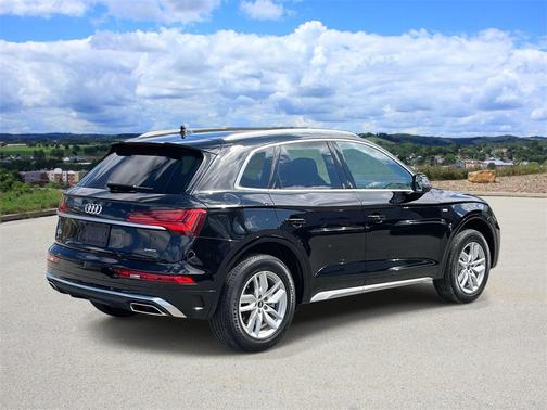 2023 Audi Q5 45 S line quattro Premium