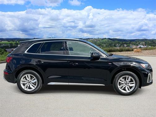 2023 Audi Q5 45 S line quattro Premium