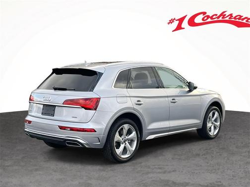 2025 Audi Q5 45 S line quattro Premium