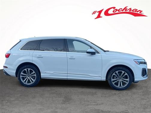2025 Audi Q7 55 Premium Plus