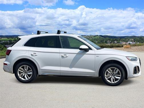 2022 Audi Q5 45 S line quattro Premium
