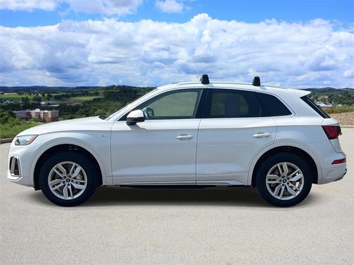 2022 Audi Q5 45 S line quattro Premium