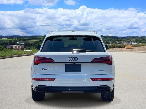 2025 Audi Q5 55 S line quattro Premium