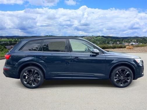 2025 Audi Q7 55 Premium Plus
