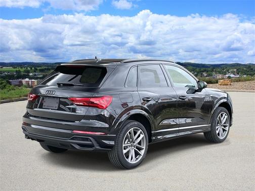 2025 Audi Q3 45 S line Premium