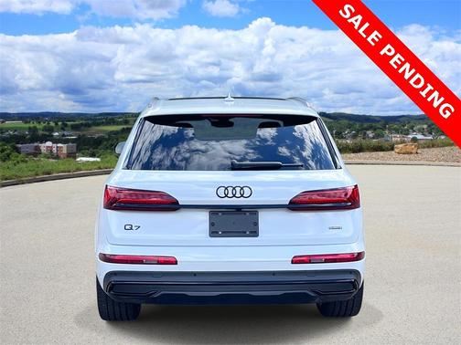 2023 Audi Q7 55 Prestige