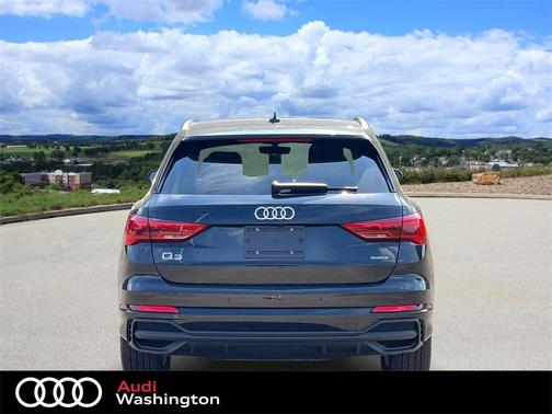 2025 Audi Q3 45 S line Premium