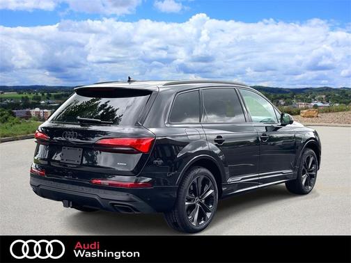 2025 Audi Q7 55 Premium Plus