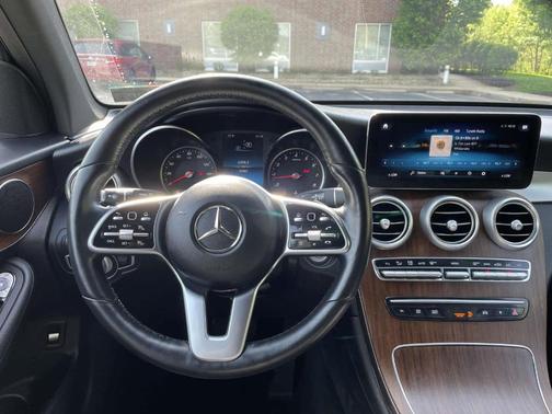 Black 2022 Mercedes-Benz GLC 300 Base 4MATIC
