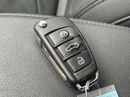 Chronos Gray Metallic 2020 Audi Q3 45 Premium