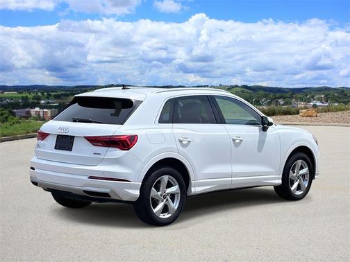 2022 Audi Q3 40 Premium