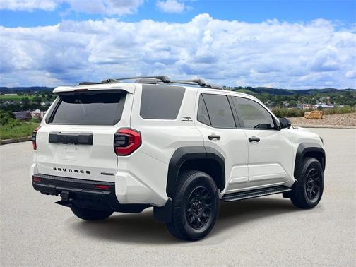 2025 Toyota 4Runner Hybrid TRD