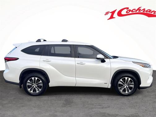 2023 Toyota Highlander Hybrid XLE