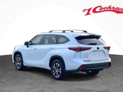 2023 Toyota Highlander Hybrid XLE