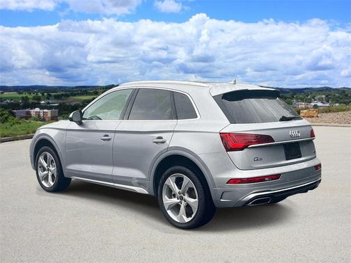 2025 Audi Q5 45 S line quattro Premium