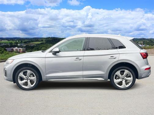 2025 Audi Q5 45 S line quattro Premium