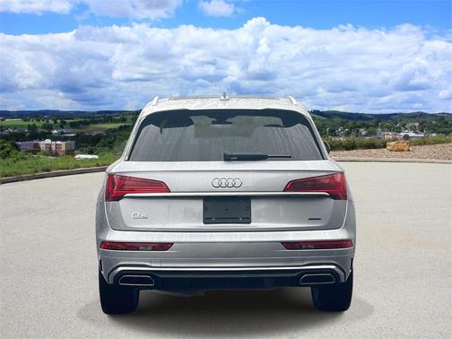 2025 Audi Q5 45 S line quattro Premium