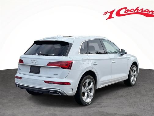 2023 Audi Q5 45 S line Premium Plus
