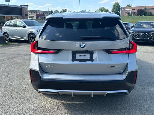 Space Silver 2026 BMW X1 xDrive28i