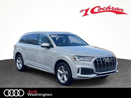 2024 Audi Q7 45 Premium Plus