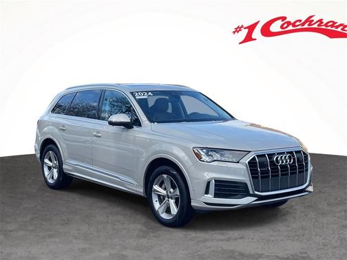 2024 Audi Q7 45 Premium Plus