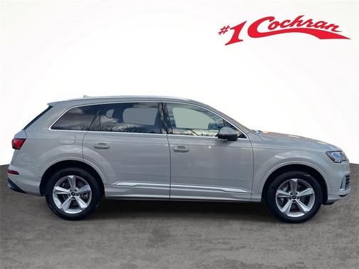 2024 Audi Q7 45 Premium Plus