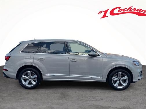 2024 Audi Q7 45 Premium Plus