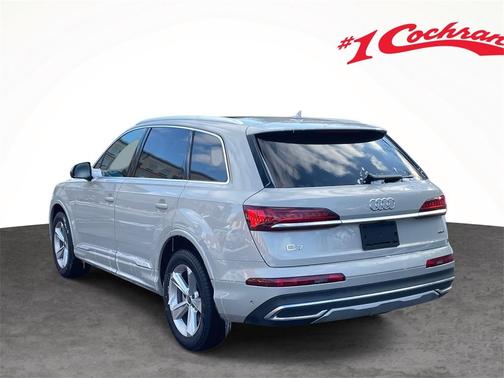 2024 Audi Q7 45 Premium Plus