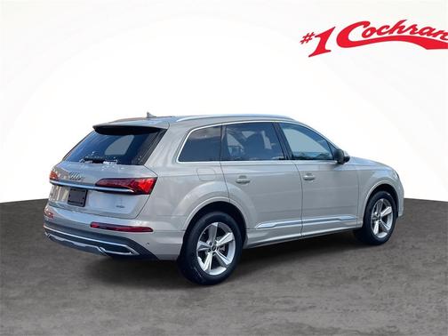2024 Audi Q7 45 Premium Plus