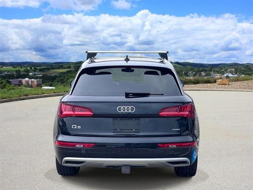 2020 Audi Q5 40 Premium Plus