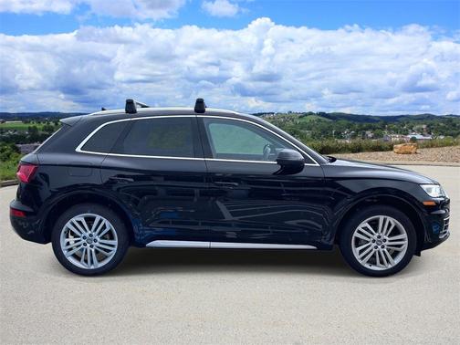 2020 Audi Q5 40 Premium Plus