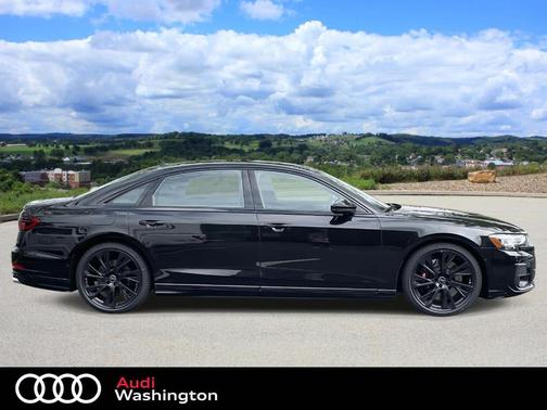 Mythos Black Metallic 2025 Audi S8 4.0T quattro