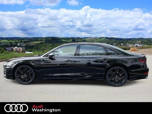 Mythos Black Metallic 2025 Audi S8 4.0T quattro