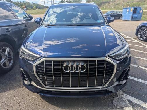 2024 Audi Q3 45 S line Premium