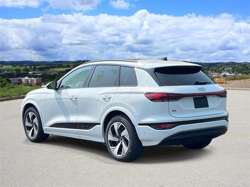 2025 Audi Q6 e-tron Premium