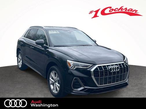 Mythos Black Metallic 2025 Audi Q3 45 S line Premium