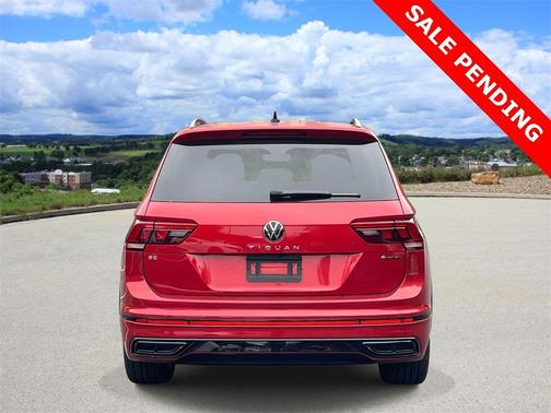 2024 Volkswagen Tiguan 2.0T SE R-Line Black