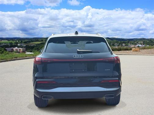 2025 Audi Q5 2.0T quattro Premium