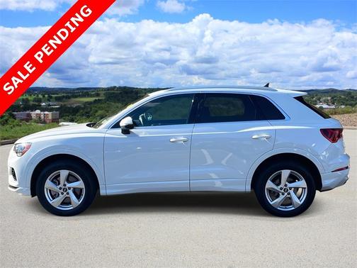 2022 Audi Q3 40 Premium