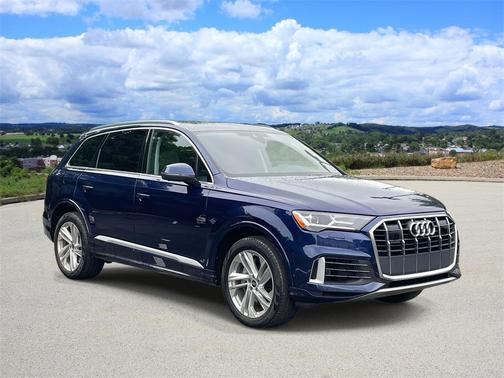 2022 Audi Q7 55 Premium Plus
