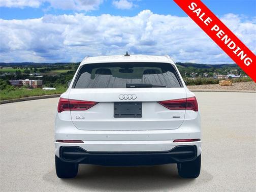 2024 Audi Q3 45 S line Premium