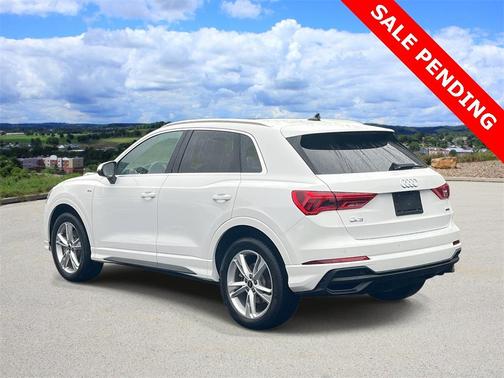 2024 Audi Q3 45 S line Premium