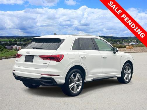 2024 Audi Q3 45 S line Premium