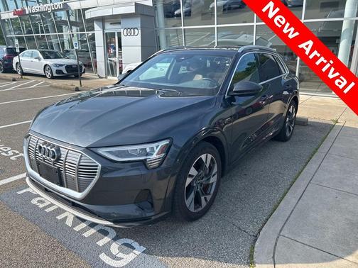 2021 Audi e-tron Premium