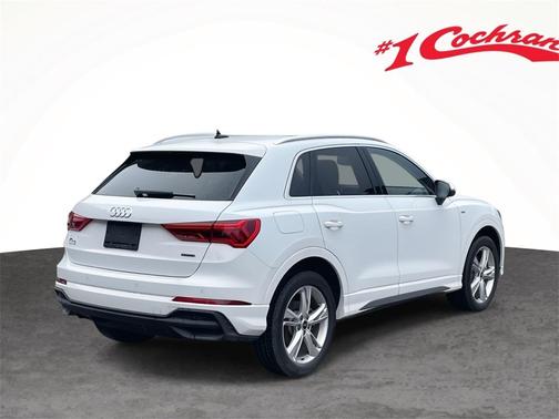 2024 Audi Q3 45 S line Premium