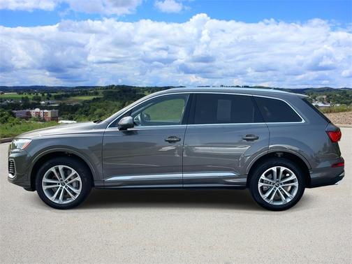 2025 Audi Q7 55 Premium Plus