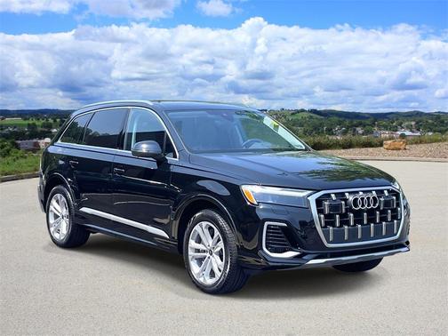 2025 Audi Q7 55 Premium Plus
