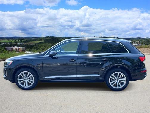 2025 Audi Q7 55 Premium Plus