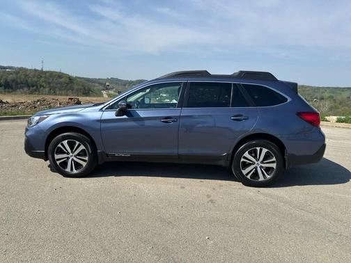 Twilight Blue Metallic 2018 Subaru Outback 2.5i Limited