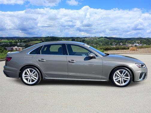 2023 Audi A4 45 S line Premium Plus
